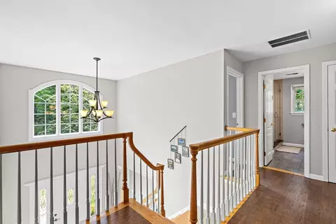Entry Way - 9 Douglas Dr, Mansfield, MA 02048 photo 3 of 3