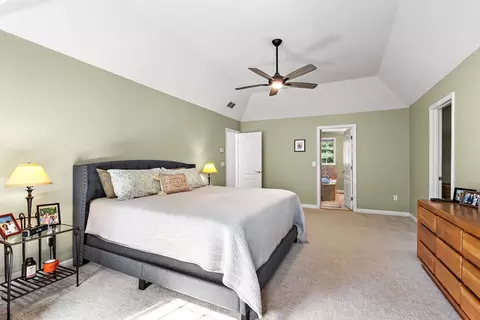 Bedroom - 9 Douglas Dr, Mansfield, MA 02048 photo 2 of 5