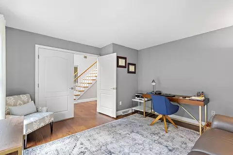 Entry Way - 9 Douglas Dr, Mansfield, MA 02048 photo 2 of 3