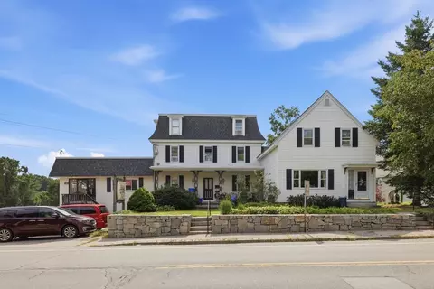 107 Princeton St, Chelmsford, MA 01863