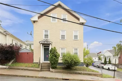 884 River, Providence, RI 02908