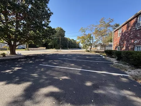 Exterior - 1122 Ocean St, Marshfield, MA 02050 photo 5 of 6