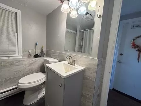 Bath - 1122 Ocean St, Marshfield, MA 02050 photo 4 of 4