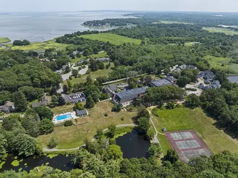 100 Parks St #18, Duxbury, MA 02332