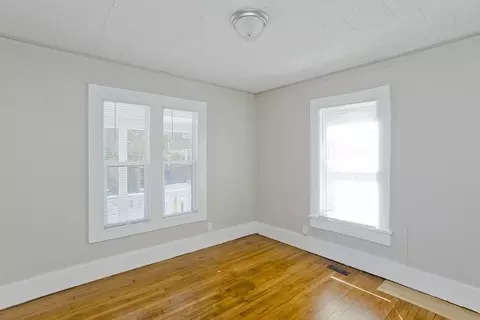 Bedroom - 30 Hawthorne St, Springfield, MA 01105 photo 10 of 13