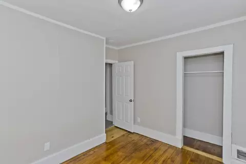 Bedroom - 30 Hawthorne St, Springfield, MA 01105 photo 6 of 13
