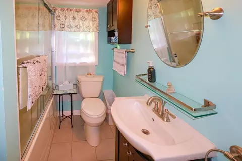 Bath - 98 Van Kleeck Rd, Millis, MA 02054 photo 4 of 5