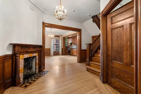 23 Cumberland St, Boston, MA 02115