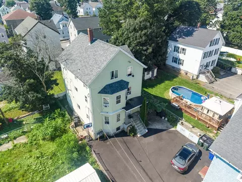 View/Area - 93-95 Buffinton St, Fall River, MA 02721 photo 2 of 9