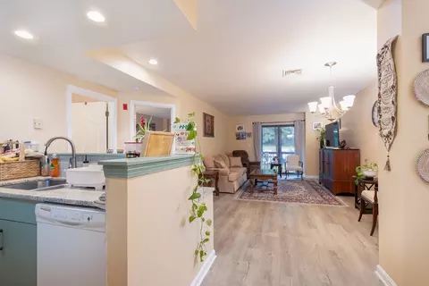 Entry Way - 770 Salisbury St #511, Worcester, MA 01609 photo 1 of 1