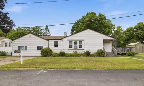 1075 W Elm St Ext, Brockton, MA 02301
