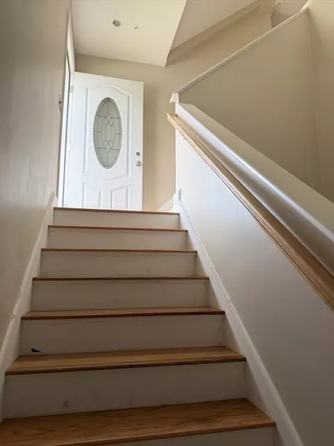 Entry Way - 54 Warner Ave, Worcester, MA 01604 photo 3 of 3