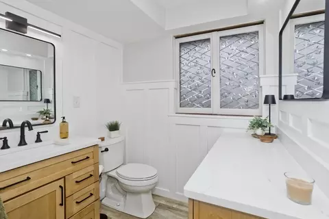 Bath - 63 Pine Acre Rd, Springfield, MA 01129 photo 2 of 3