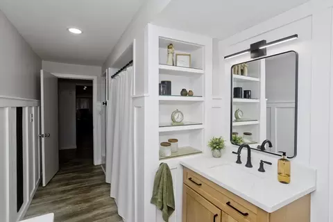 Bath - 63 Pine Acre Rd, Springfield, MA 01129 photo 3 of 3