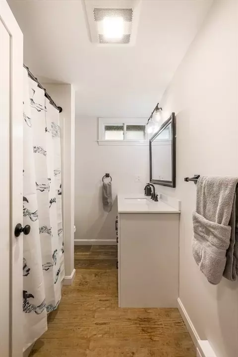 Bath - 35 Pinecrest Ave, Mashpee, MA 02649 photo 2 of 3