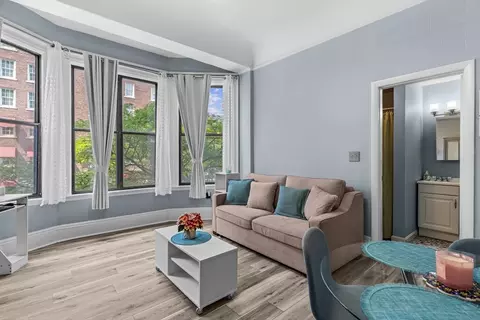366 Commonwealth Ave #2I, Boston, MA 02115