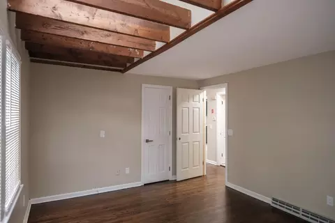 Bedroom - 109 Powell Ave, Springfield, MA 01118 photo 1 of 5