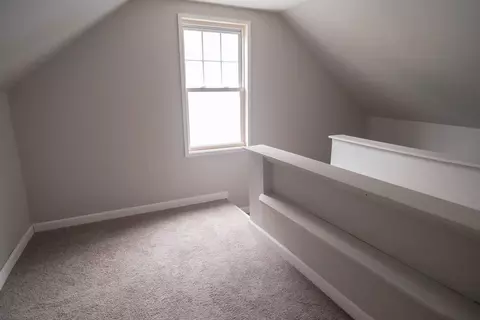 Bedroom - 109 Powell Ave, Springfield, MA 01118 photo 3 of 5