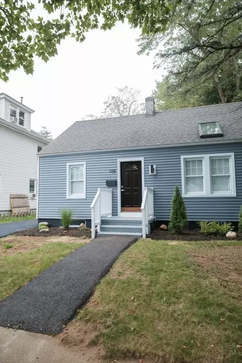 Exterior - 109 Powell Ave, Springfield, MA 01118 photo 3 of 6
