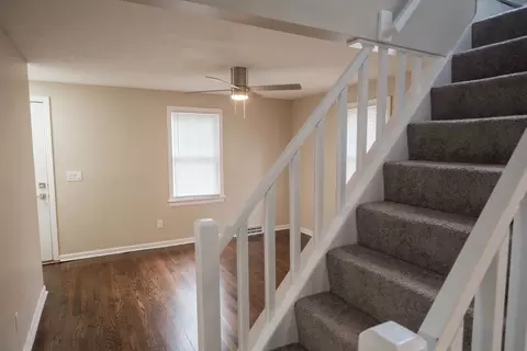 Entry Way - 109 Powell Ave, Springfield, MA 01118 photo 1 of 6