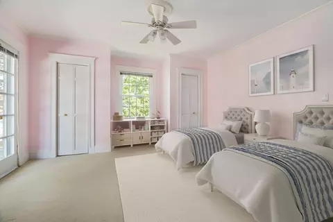 Bedroom - 17 Chesham Rd, Brookline, MA 02445 photo 4 of 6
