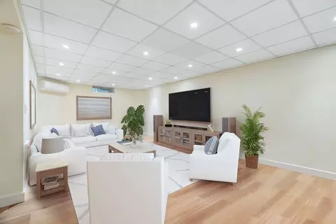 Living - 17 Chesham Rd, Brookline, MA 02445 photo 3 of 3