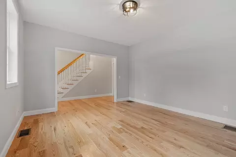 Living - 71 Willard, Ashburnham, MA 01430 photo 4 of 5