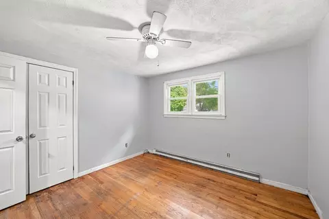 Bedroom - 63 Martel Rd, Springfield, MA 01119 photo 1 of 10