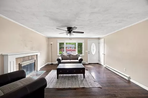 Living - 63 Martel Rd, Springfield, MA 01119 photo 4 of 4