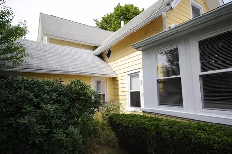 Exterior - 48 Highland Ave Onset, Wareham, MA 02558 photo 2 of 8