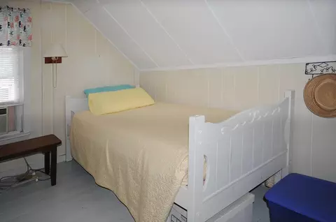 Bedroom - 48 Highland Ave Onset, Wareham, MA 02558 photo 5 of 6