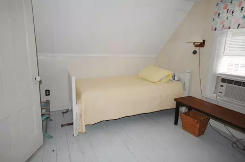 Bedroom - 48 Highland Ave Onset, Wareham, MA 02558 photo 6 of 6