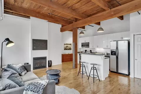Living - 210 Broadway #106, Everett, MA 02149 photo 4 of 6