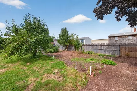 Exterior - 202 Oman St, Fall River, MA 02721 photo 6 of 8