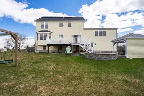 Exterior - 9 White Rd, Mendon, MA 01756 photo 3 of 6