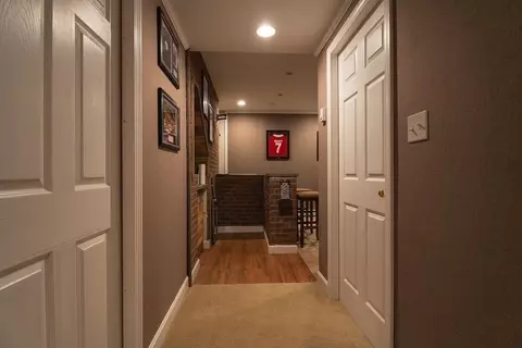 Entry Way - 9 White Rd, Mendon, MA 01756 photo 3 of 3