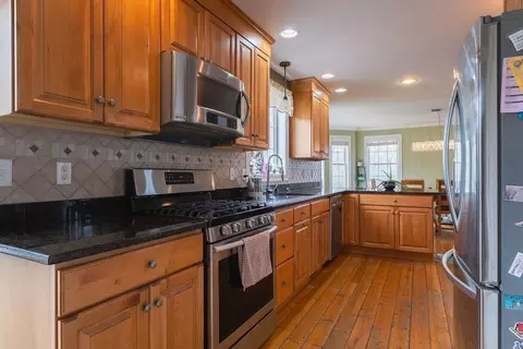 Kitchen - 9 White Rd, Mendon, MA 01756 photo 2 of 2