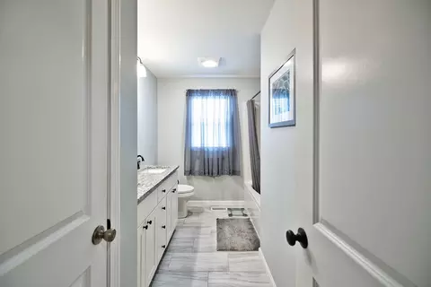 Entry Way - 53 Pulaski St, Fall River, MA 02721 photo 1 of 1