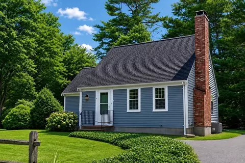 9 E Harbor Dr, Teaticket, MA 02536