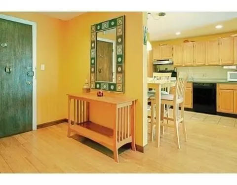36 Bellvista Rd #46, Boston, MA 02135