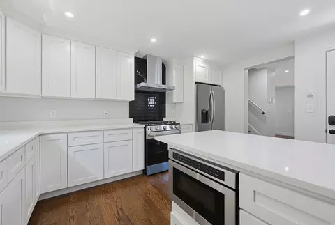 Kitchen - 28 Hazelnut Pl, Dedham, MA 02026 photo 6 of 6