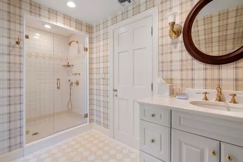 Bath - 71 Sears Rd, Brookline, MA 02445 photo 2 of 2