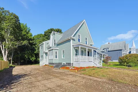 9 Chester St, Taunton, MA 02780