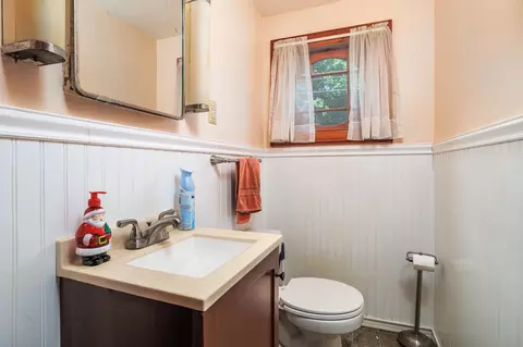 Bath - 87 Ashfield Rd, Conway, MA 01341 photo 1 of 2