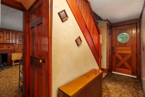 Entry Way - 87 Ashfield Rd, Conway, MA 01341 photo 1 of 4