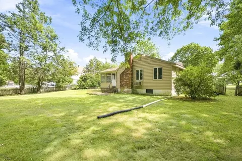 Exterior - 8 Charlesgate Rd, Walpole, MA 02081 photo 4 of 7