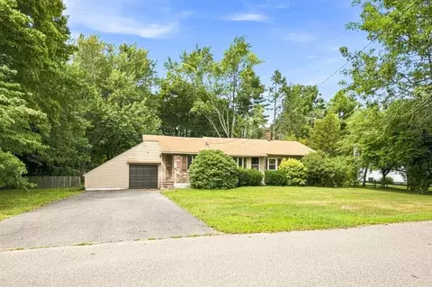 Exterior - 8 Charlesgate Rd, Walpole, MA 02081 photo 2 of 7