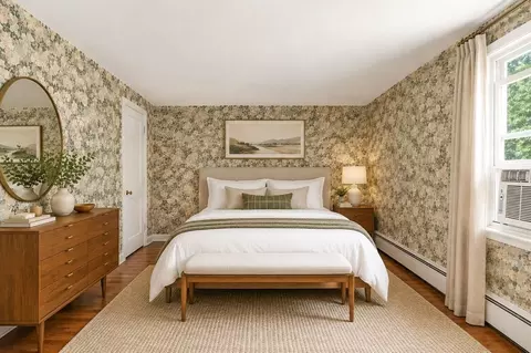 Bedroom - 8 Charlesgate Rd, Walpole, MA 02081 photo 1 of 5