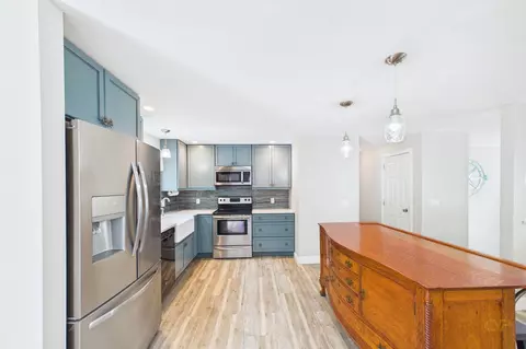 Kitchen - 7 Marks Cove Rd, Wareham, MA 02571 photo 2 of 4