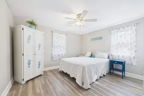 Bedroom - 7 Marks Cove Rd, Wareham, MA 02571 photo 1 of 7